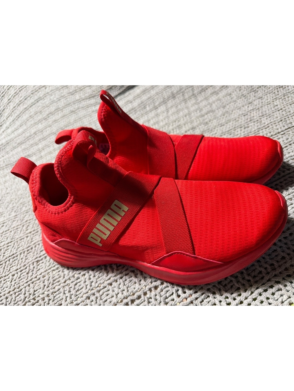 PUMA Dare Women’s / Unisex Slip-On Training Sneakers – All Red / Gold Logo